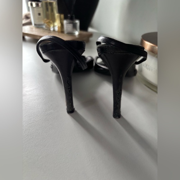 Burberry Black Knotted Heels - Picture 7 of 7